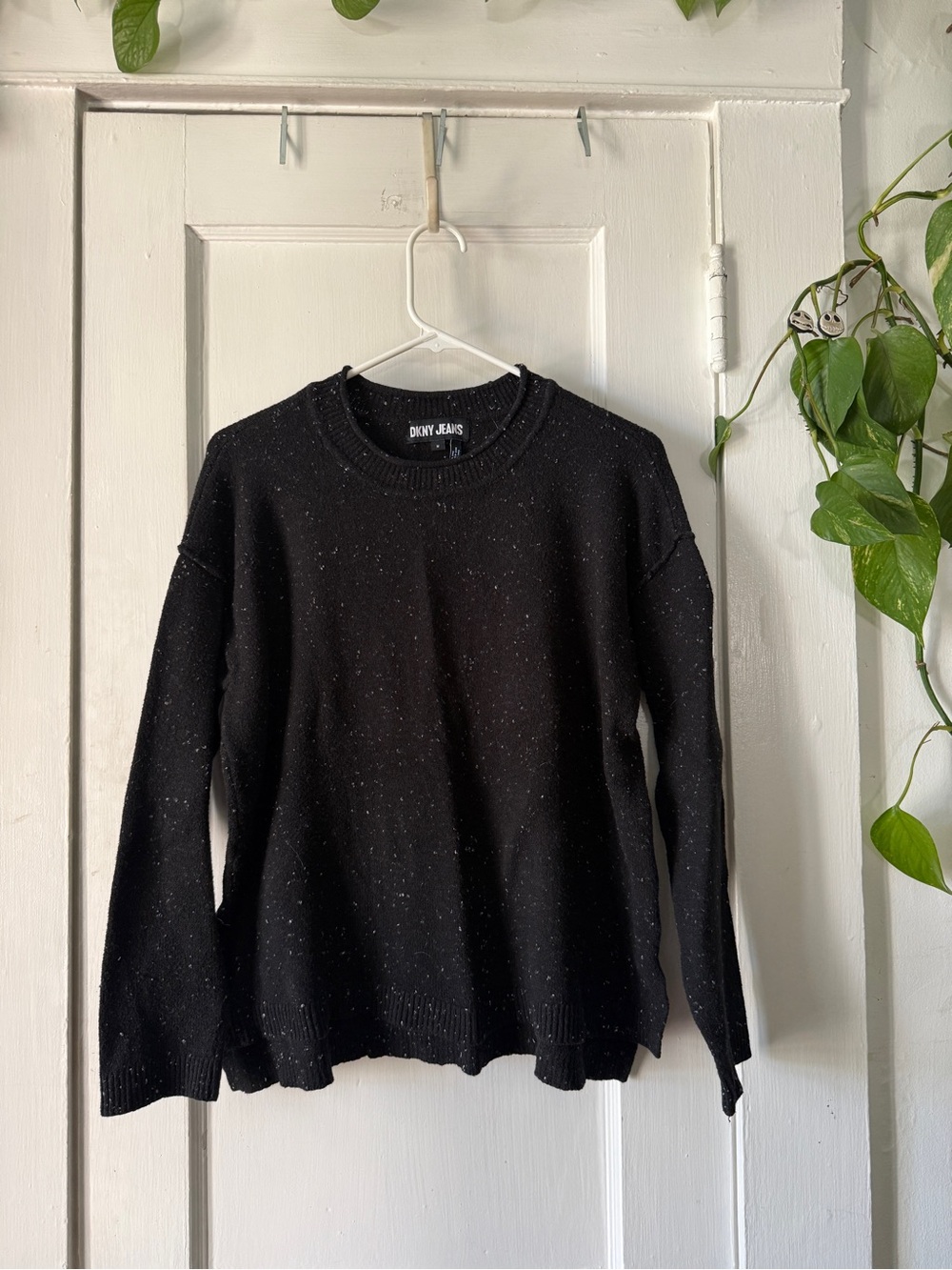 Dkny Black Flecked Crewneck Sweater size M